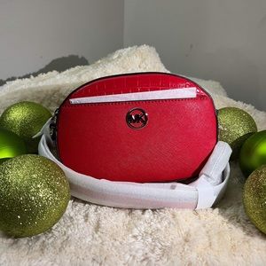 Michael Kors Round hand bags